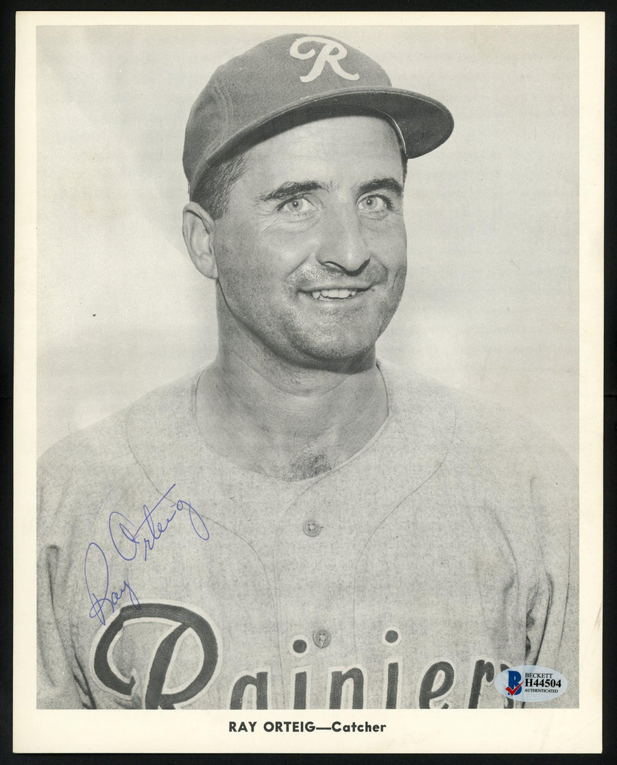 Ray Orteig Autographed 1956-59 Seattle Rainiers Popcorn 8x10 Premium Card 1956-59 Seattle Rainiers Beckett BAS #H44504